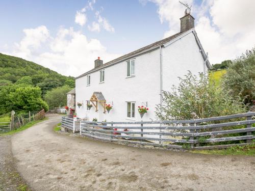 Viesnīcas āriene, Ty Nant in Capel Garmon