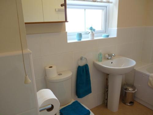 Garfield Place Cosy 2-Bedroom Cottage Central Windsor with Parking, Windsor (fotografie 3)