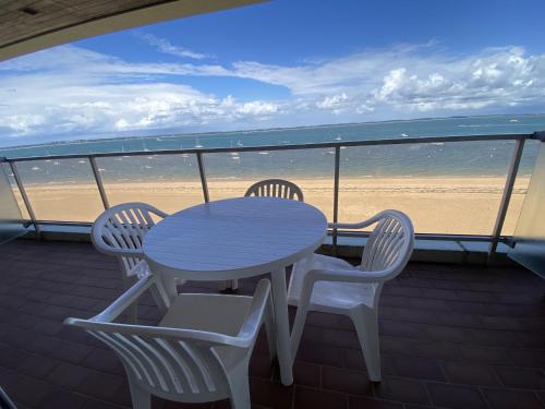 Charmant T1 rénové, accès plage, parking - FR-1-374-190