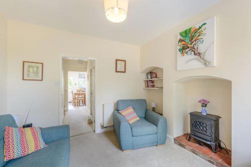 3 Brook Gardens - image 10