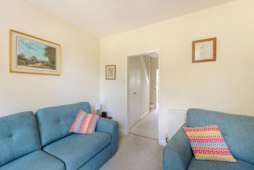 3 Brook Gardens - image 14