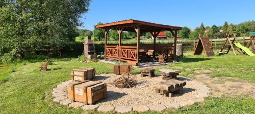 Dārzs, Domek z Sauną i balią jakuzii w głuszy (Domek z Sauna i balia jakuzii w gluszy) in Paslek
