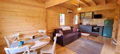 Domek z Sauną i balią jakuzii w głuszy (Domek z Sauna i balia jakuzii w gluszy) in Paslek