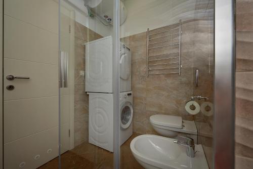 2montenegro HARMONIA APARTMENTS Becici - image 10