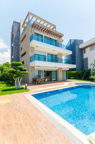 Villa with Private Pool