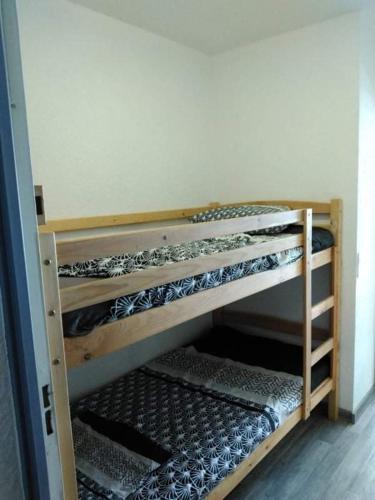 Frejus, Studio dans residence avec Piscine near Les Potiers