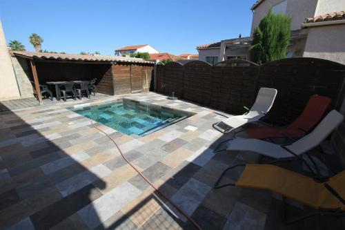 Maison 8per avec piscine - image 6