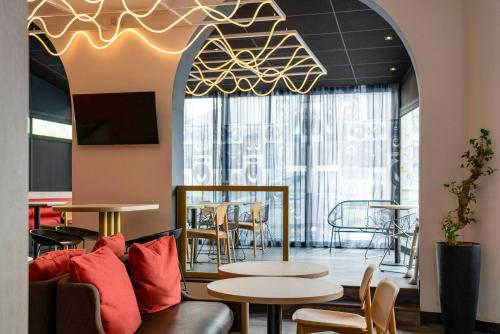Restaurant, ibis Styles Paris Porte de Versailles - Mairie d'Issy in Issy-Les-Moulineaux