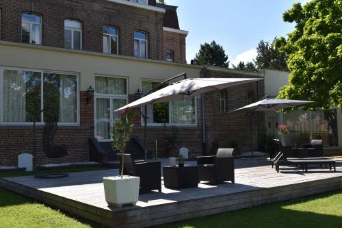 Iekārtas, Logis Manoir de Fourcy in Corbehem