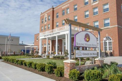 The Bolling Wilson Hotel, Ascend Hotel Collection in Wytheville, USA