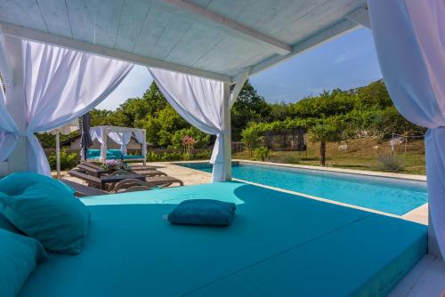 Villa Valentina - Luxurious holiday for 9 people with xxl pool and whirpool in 巴里比