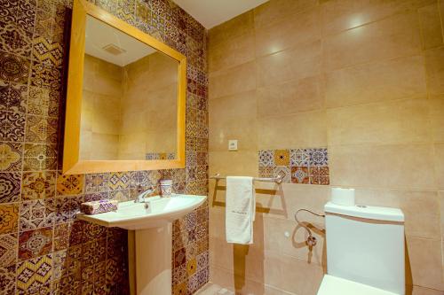 Casa de banho, Hôtel Mechouar Plaza (Hotel Mechouar Plaza) in Essaouira