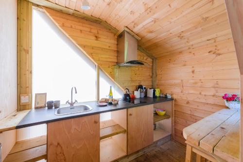 Killarney Glamping at the Grove, Suites and Lodges 4