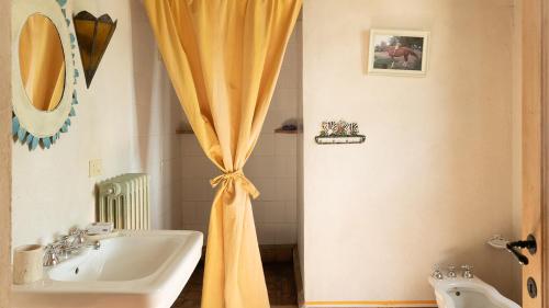 Bathroom, Tenuta Colle Sala - Country House & Suites in Magliano Sabina