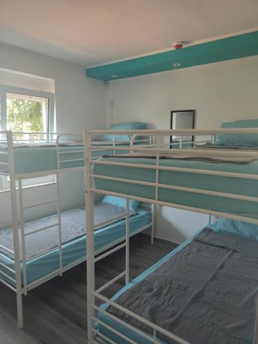 SOVA smart HOUSE SOVA smart HOUSE