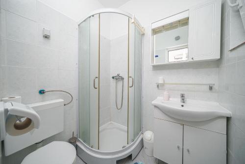 Apartments and Rooms Josipa - image 11