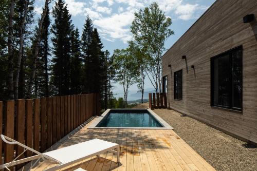 Luxurious Chalet with Pool, Sauna, Spa & Amazing View