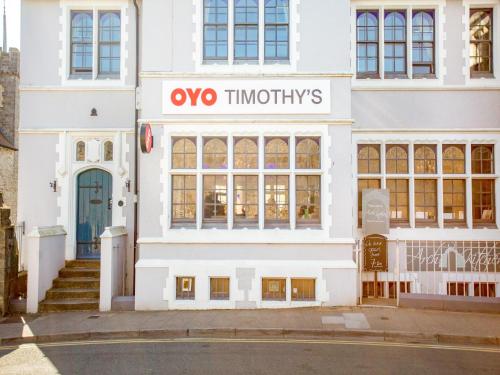 OYO Timothy's, Tenby