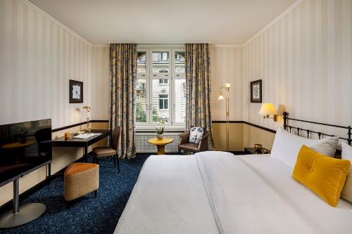 room detail thumbnail 0