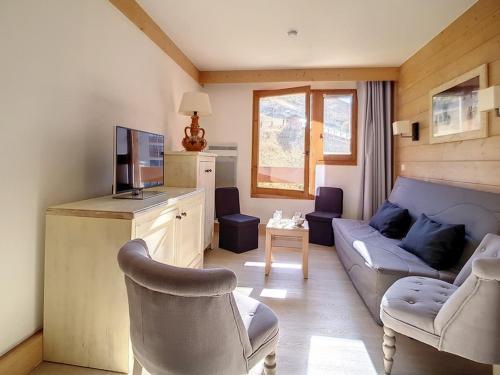 Appartement renove pour 8 pers, au pied des pistes avec parking - FR-1-344-345 in Les Bruyeres