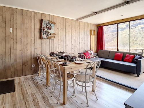 Appartement 4 pieces, skis aux pieds, 2 parkings couverts - FR-1-344-349 in Reberty