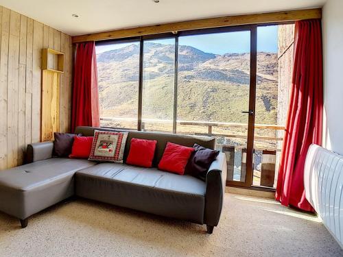 Appartement 4 pieces, skis aux pieds, 2 parkings couverts - FR-1-344-349 in Reberty