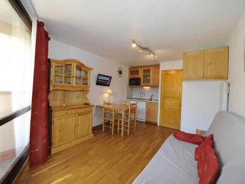 Studio Les Menuires, 1 pièce, 3 personnes - FR-1-344-539