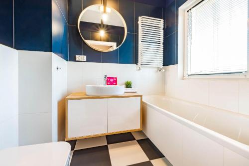 Two-Bedroom Apartment image 6
