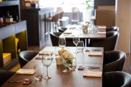 Hotel Ponta Delgada - main image