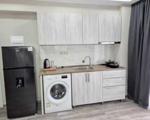 2 bedrooms, 4 beds