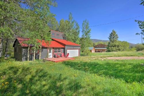 . Picturesque Creekside Cabin - Hike and Fish!