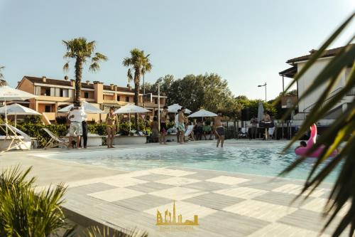 Úszómedence, DubaiBeachotel in Lido Degli Estensi