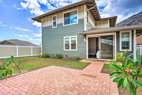 Modern Waianae Home w/ Mountain & Valley View in Makaha (HI)