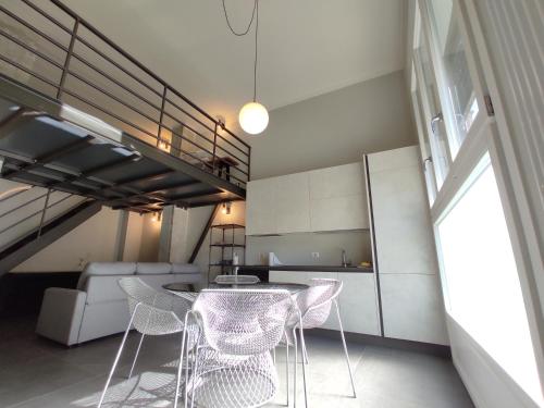  Lingotto Loft, Unterkunft in Turin
