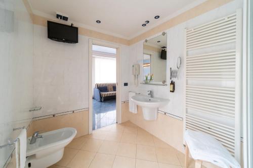 Hotel Ancora – Rimini, IN