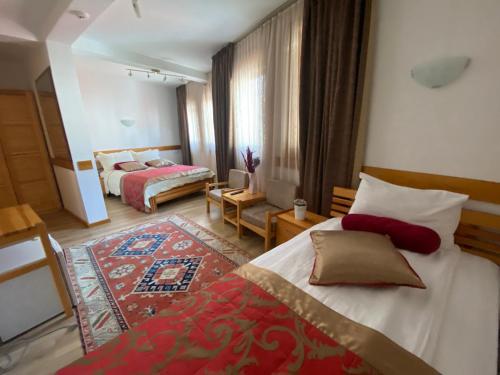 Triple Room image 5