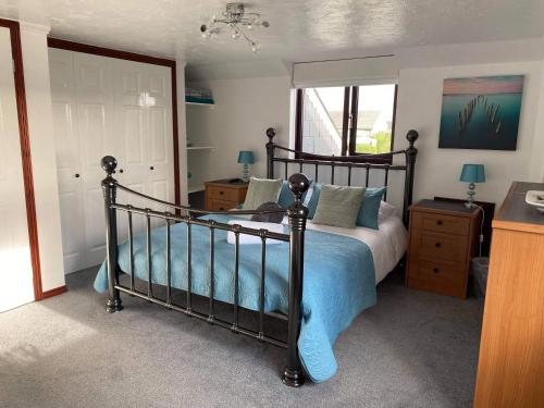 Meadowview Cottage, St Ives View 3