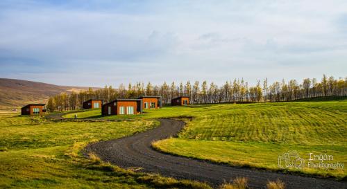 Einishus Cottages - image 6