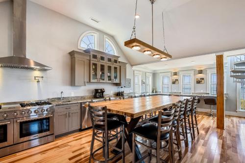 KH3964- Seventh Sun in Kitty Hawk (NC)