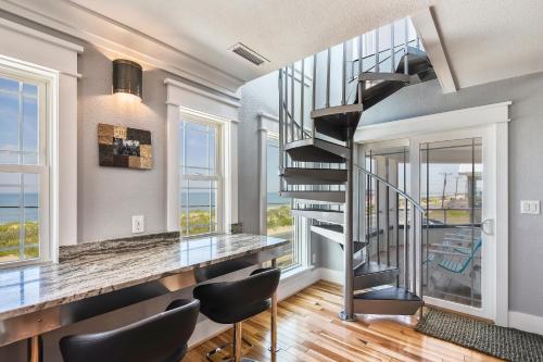 KH3964- Seventh Sun in Kitty Hawk (NC)