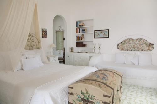 1 queen bed, 1 twin bed