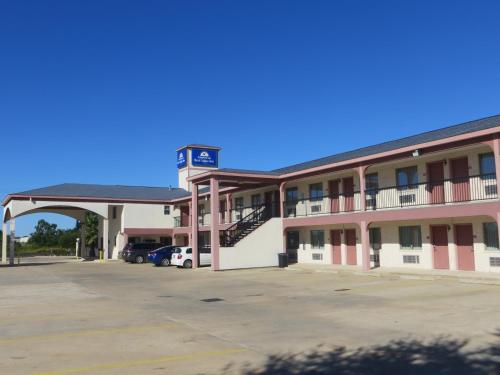 Americas Best Value Inn & Suites Hempstead in Hempstead, USA