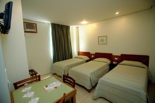 Standard Triple Room image 6