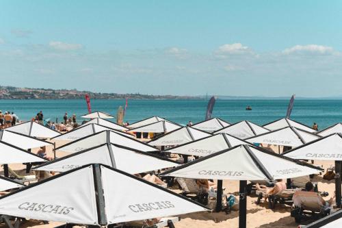 Strand, Cascais Bay Hostel in Cascais