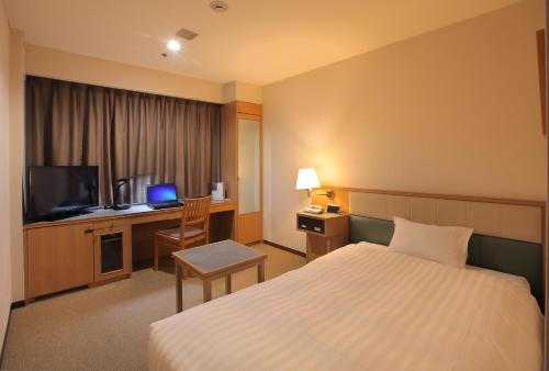 . Odakyu Station Hotel Hon-Atsugi