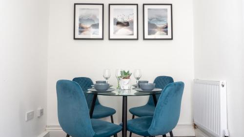 Heyes House - Air Host & Stay - Free parking - Contractor Friendly, Liverpool (photo 9)
