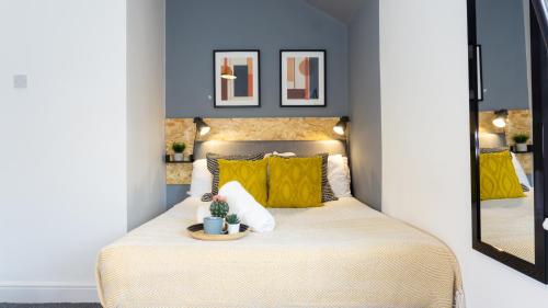 Heyes House - Air Host & Stay - Free parking - Contractor Friendly, Liverpool (photo 3)