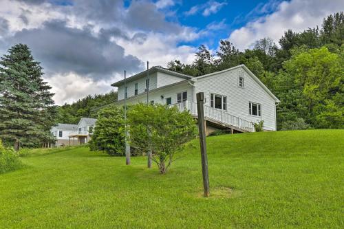 Private Retreat with Deck 1 Mi From Cowanesque Lake