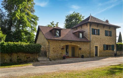 Beautiful Home In Vitrac With Wifi And 2 Bedrooms - Location saisonnière - Vitrac