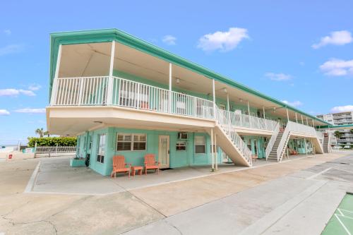 Sea Rocket 20 Studio Second Floor BBQ Area WiFi Sleeps 2 - image 2